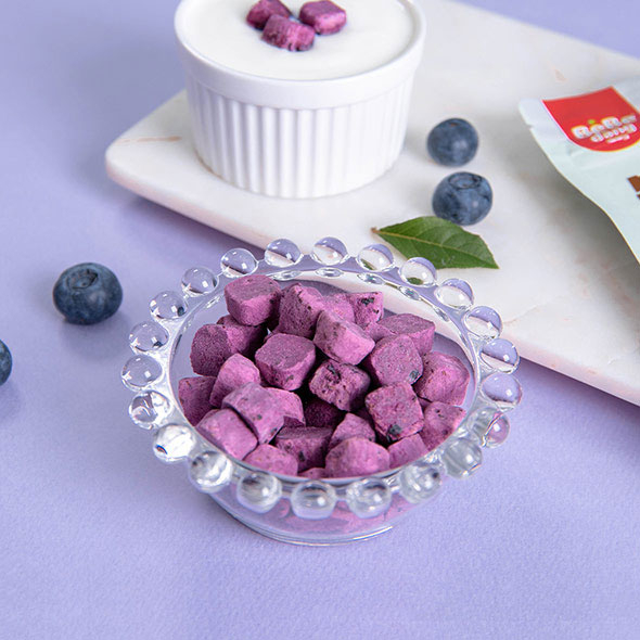 [BEBEDANG] Yogurt Cube Blueberry โยเกิร์ต คิวบ์ โยเกิร์ตอบกรอบ รสบลูเบอร์รี ตราเบเบดัง 16g.