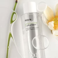  [ROVECTIN ] CALMING LOTUS TONER โทนเนอร์ที่มี Aquaxyl ช่วยให้ความชุ่มชื้นมากขึ้น